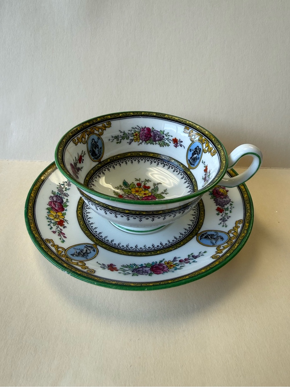 Antique Wedgewood Sheerness Pattern Teacup & Saucer.